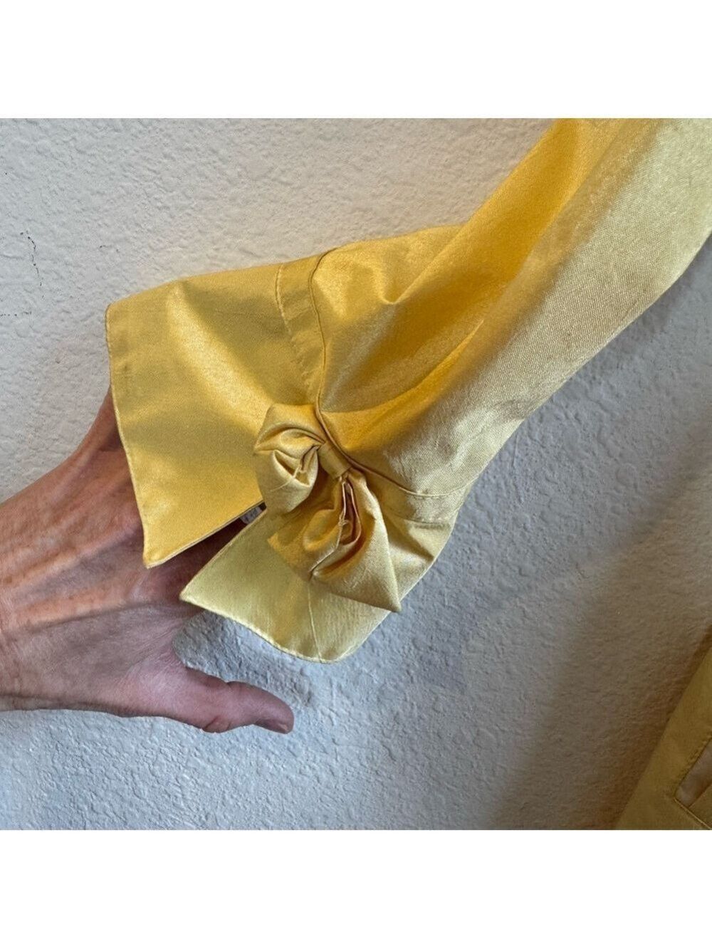 S. ROTHSCHILD Vintage Pleated Front Coat - Picture 5 of 13